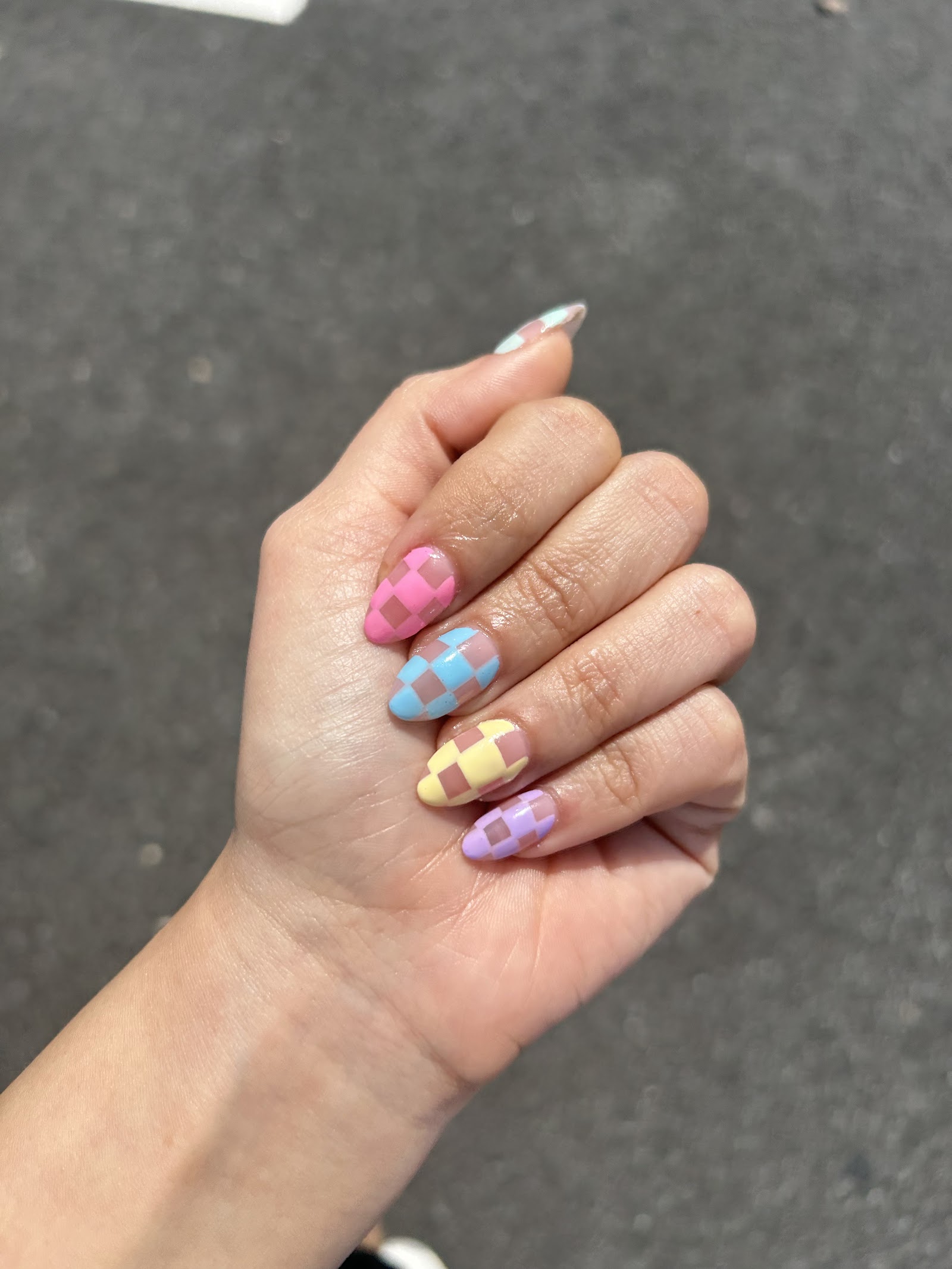 Polished nail Studio nail photo 1